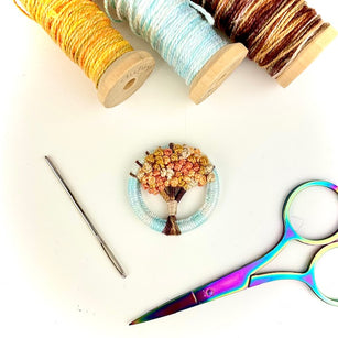 Workshop | Creative Craft Show / The Stitch Show: Exeter - Autumn 2024 | DORSET BUTTON AUTUMN TREE BROOCH  with Gini’s Dorset Buttons - Friday 27th September 2024 15.45pm