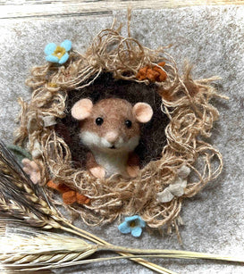 Workshop | Creative Craft Show and The Stitching Show: Exeter - Autumn 2026 | NEEDLE FELTED HARVEST MOUSE IN HIS NEST with Liberty Goodswen - Friday 25th September 2026 - 12.00pm