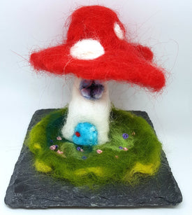 Workshop | The Creative Craft Show/The Scottish Quilting Show: Glasgow Spring 2025 | 3D NEEDLE FELTED TOADSTOOL with Lynne McGill, LinPin Crafts - Friday 7th March 2025 - 14.15pm