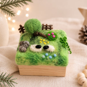 Workshop | The Creative Craft Show/Sewing For Pleasure Winter/Simply Christmas/Birmingham /Autumn/2026 | NEEDLE FELTED 3D LANDSCAPE TRINKET BOX with Steffi Stern, The Makerss - Thursday 5th November 13.15pm