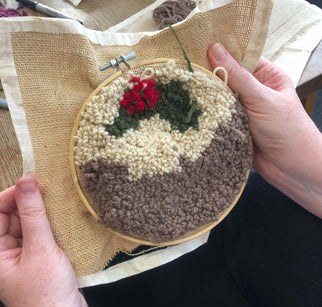 Workshop | The Creative Craft Show/Sewing For Pleasure Winter/Simply Christmas/Birmingham /Autumn/2025 | PUNCH NEEDLE CHRISTMAS DECORATIONS with Kim Searle, Darn it! Workshops - Sunday 2nd November 2025- 09.45am